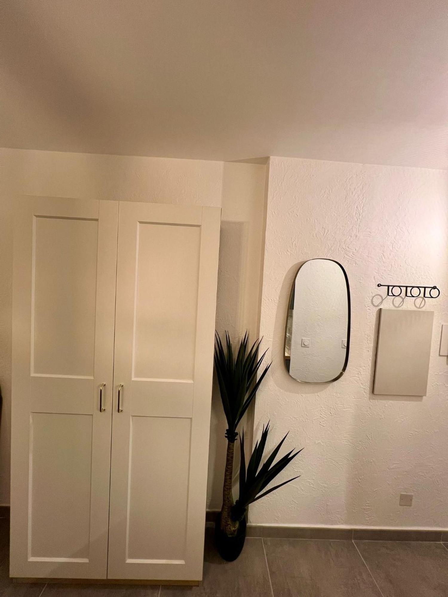 Studio Climatise, Cosy Et Calme Au Centre Ville Antibes Exteriér fotografie